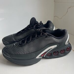 Nike Air Max Dn sneakers sz 8.5